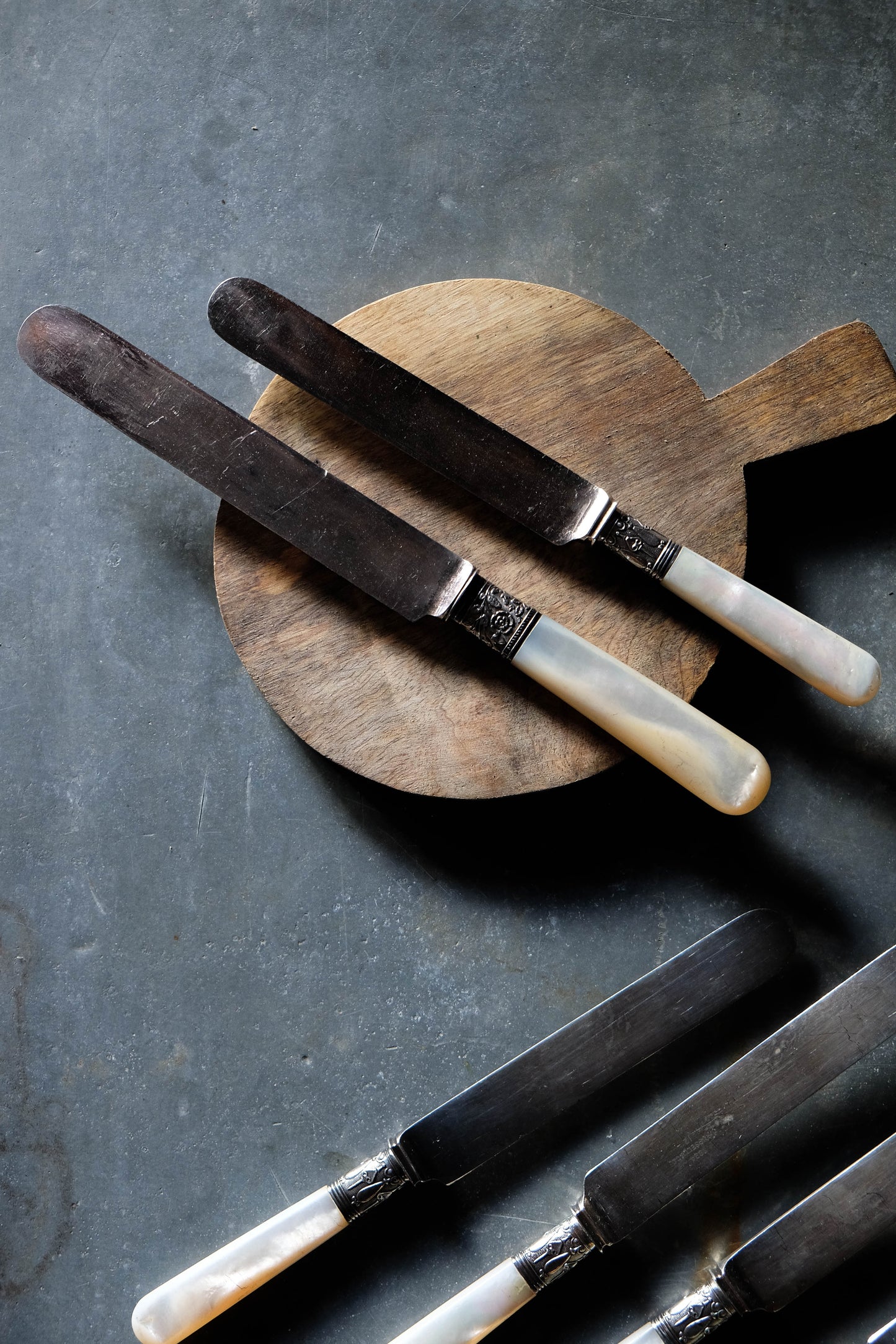 Vintage Mother of Pearl Spreading Knife